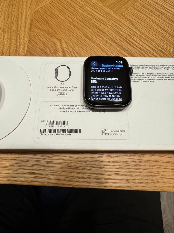 Apple Watch SE 44mm in good condition - photo 5