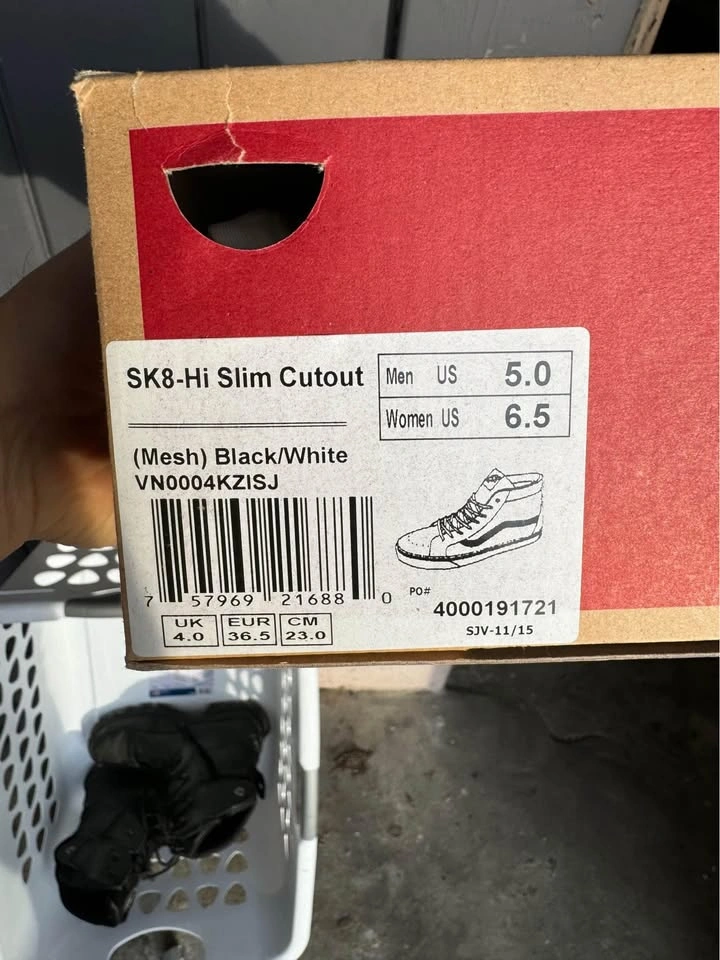 Women’s Vans Black/White Size 6.5 - photo 2