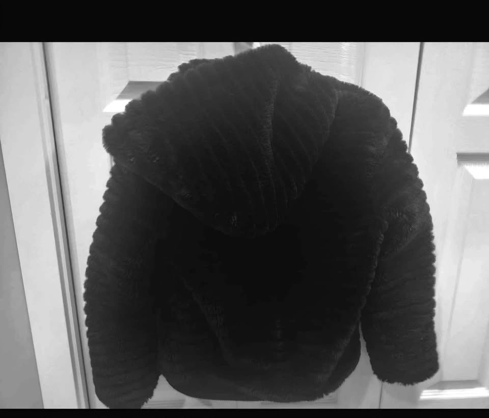 Guess Girls Faux Fuzzy Coat Size 12 - photo 5
