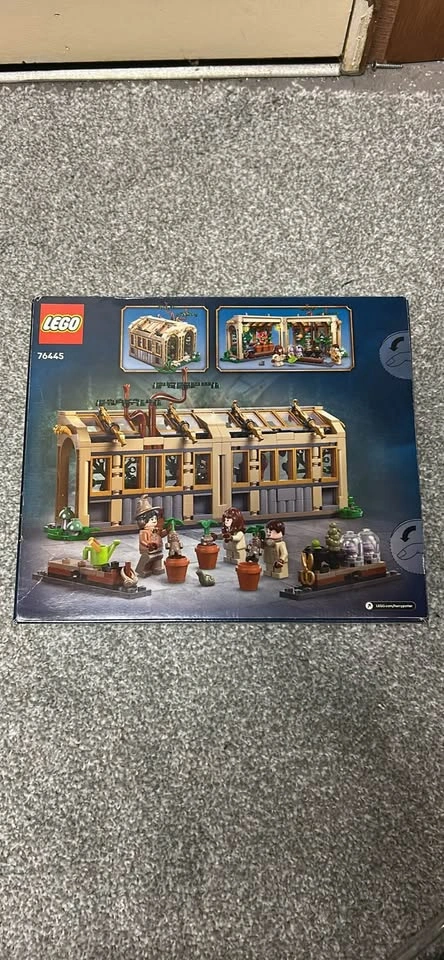 LEGO Harry Potter Hogwarts Herbology Class Set 76445 - photo 2