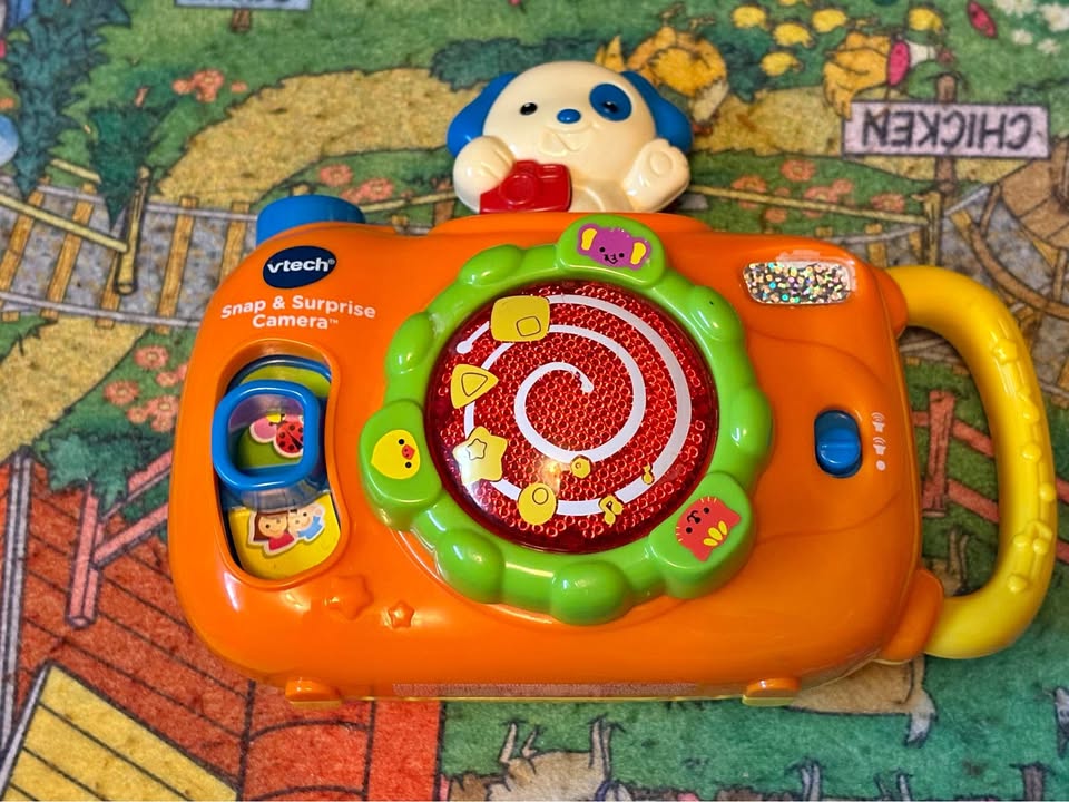 VTech Pop Up Puppy Camera with lights and sounds