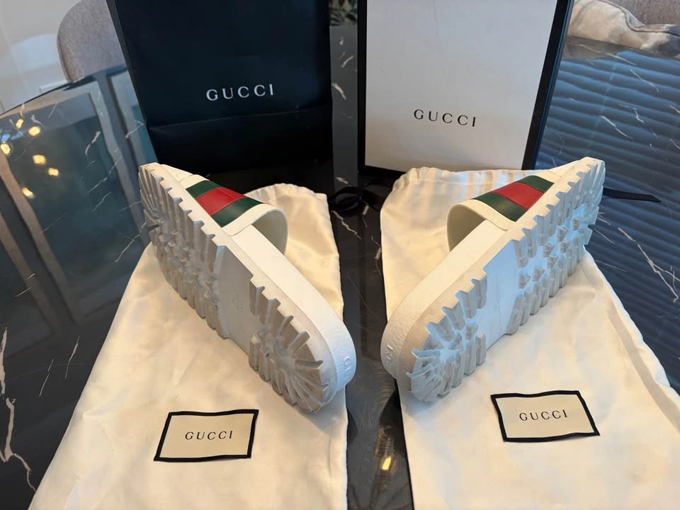 Gucci Pursuit 72 Men's Rubber Slides - Size 9 - photo 3