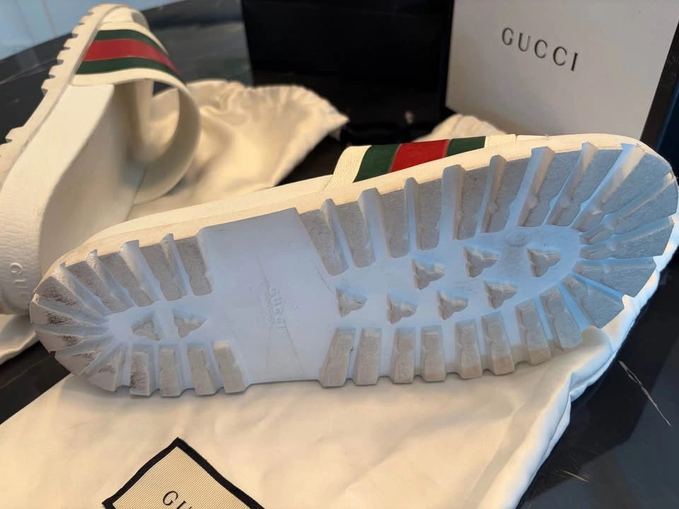 Gucci Pursuit 72 Men's Rubber Slides - Size 9 - photo 4