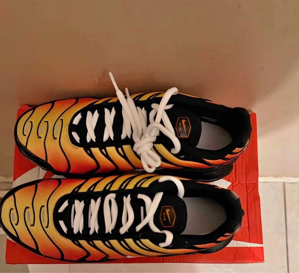 Nike Air Max Plus 5.5y/7W