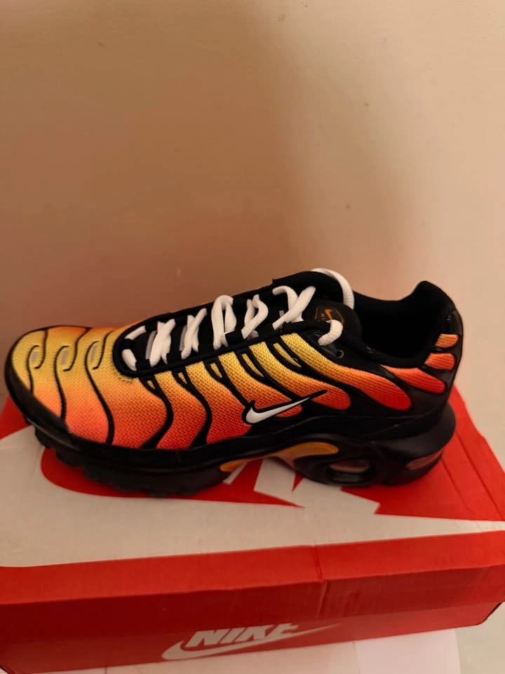 Nike Air Max Plus 5.5y/7W - photo 3