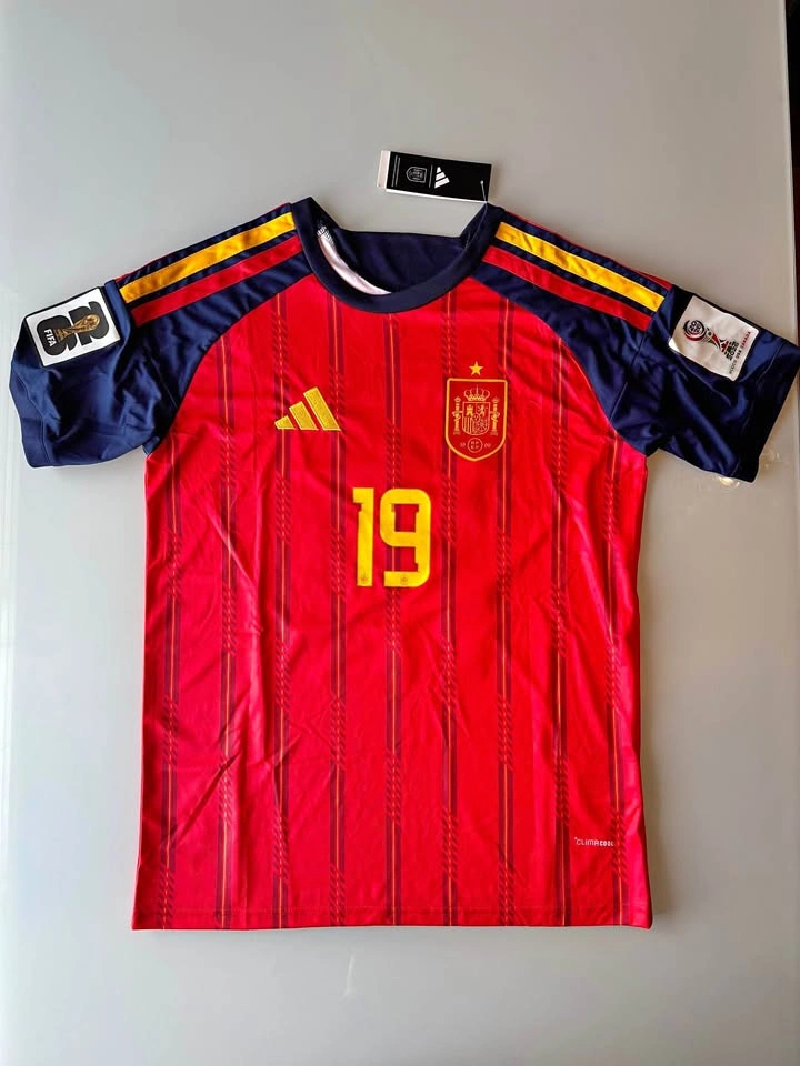 Lamine Yamal Jersey Size Medium