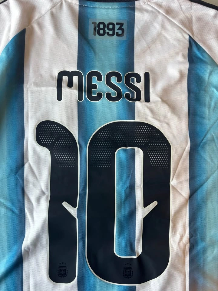 Argentina Messi Jersey Size Medium - photo 4