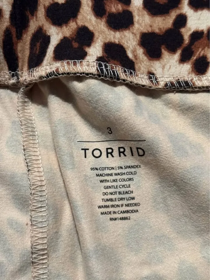 Torrid Bike Shorts Leopard NWOT 3X image indicator(2)