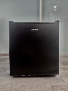 Galanz 1.7 cu. ft. Mini Fridge