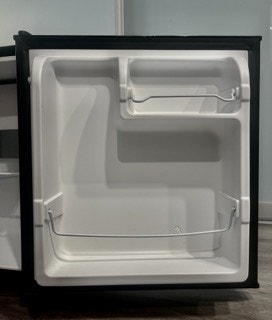 Galanz 1.7 cu. ft. Mini Fridge - photo 3