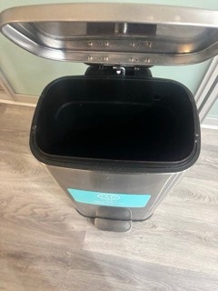 Martha Stewart 30L Step Trash Can - photo 2