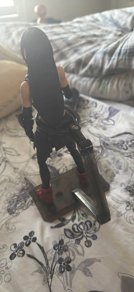 Play Art Kai Final Fantasy VII Tifa Lockhart Action Figure - photo 3