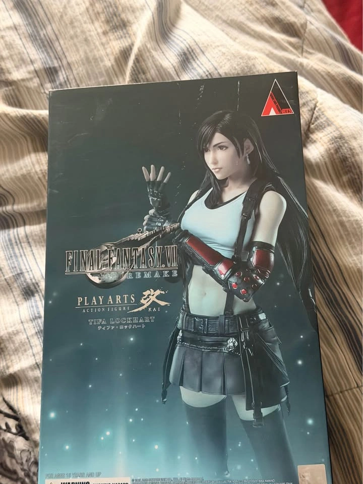 Play Art Kai Final Fantasy VII Tifa Lockhart Action Figure - photo 4