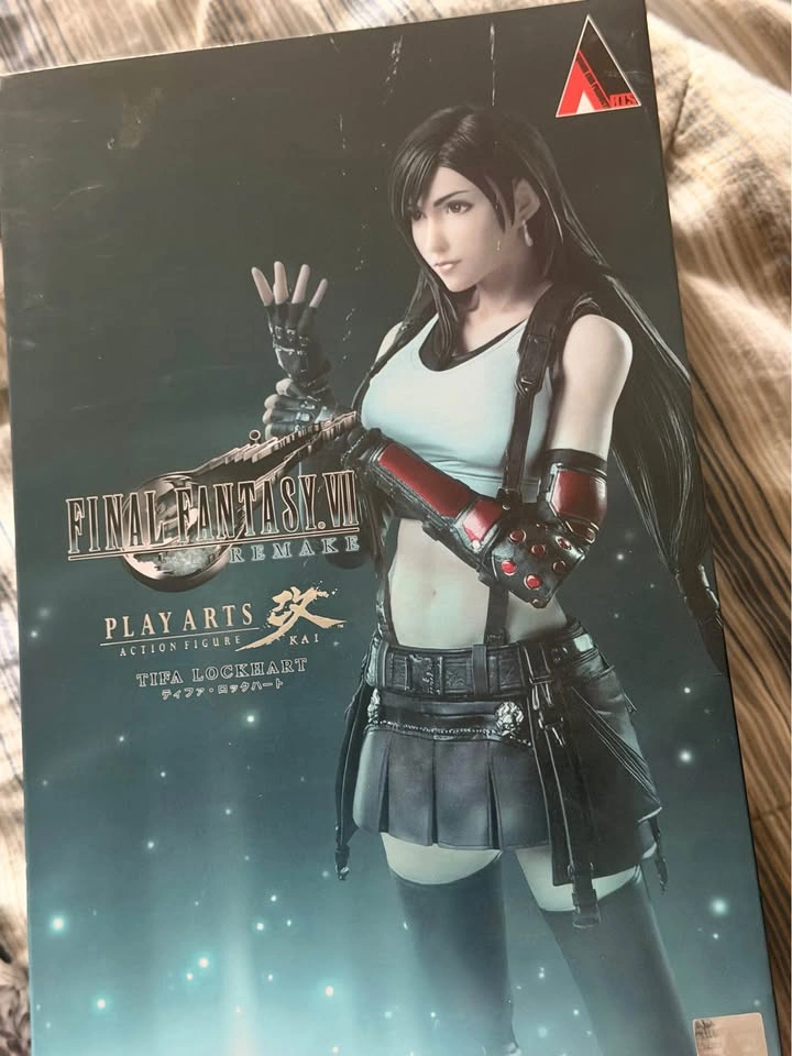 Play Art Kai Final Fantasy VII Tifa Lockhart Action Figure - photo 5