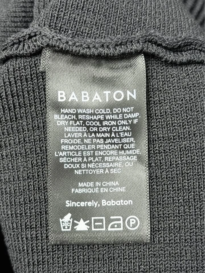 Aritzia Babaton Sculpt Knit Cross Front Top - Small - photo 5