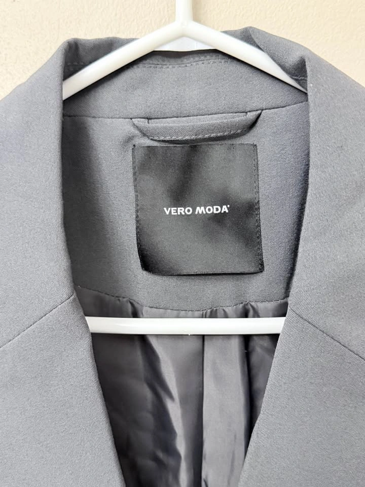 Vero Moda Single-Button Tailored Blazer - Grey - Size S - photo 2
