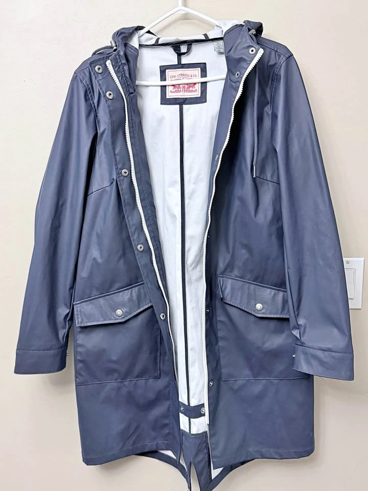 Levi’s Hooded Raincoat Navy Blue Size M Women