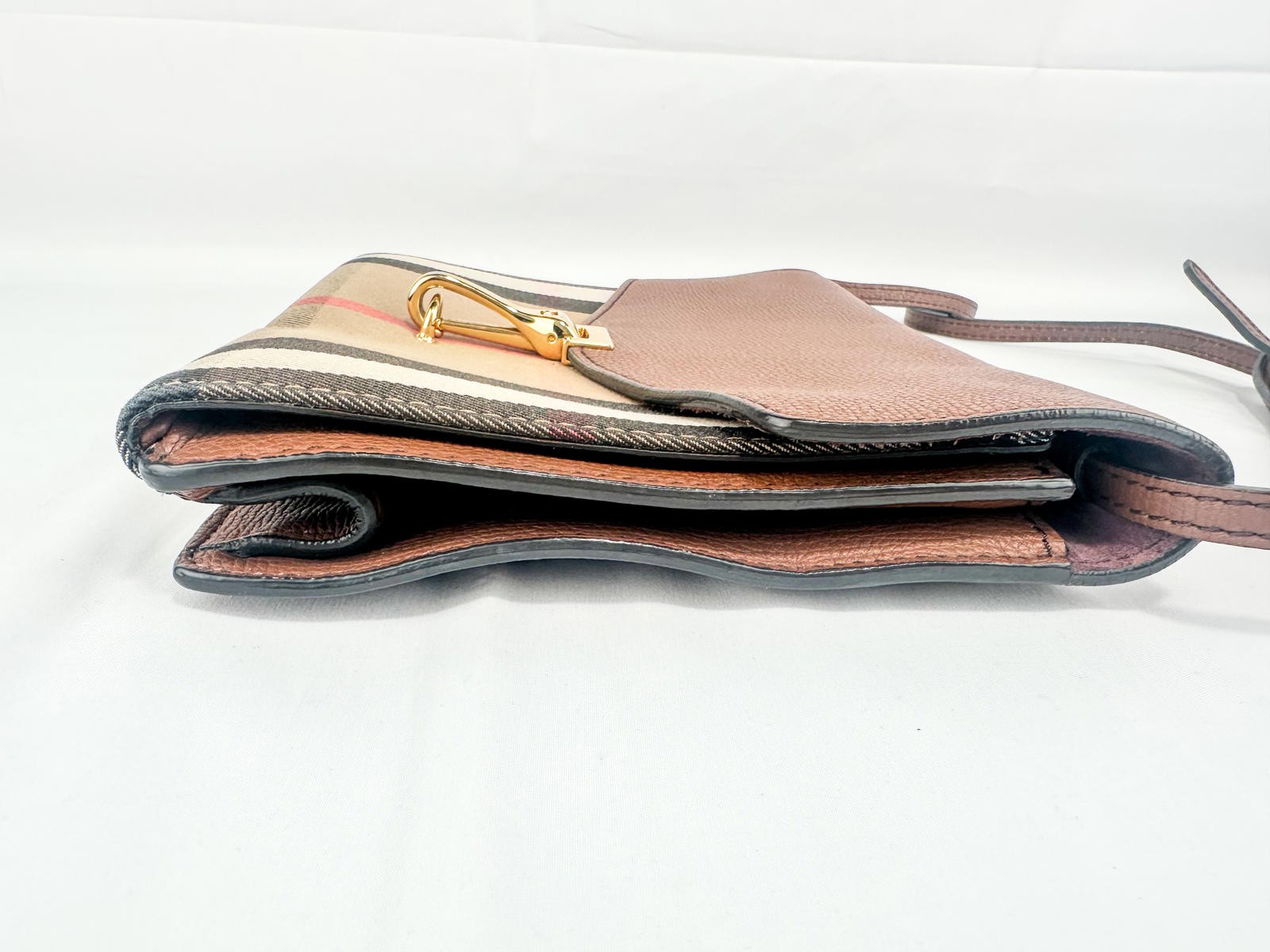 Burberry House Check Macken Bag - photo 4
