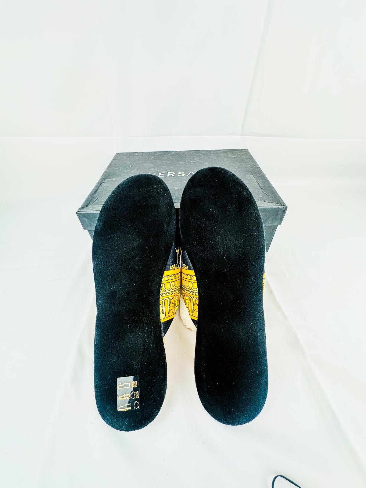 Versace Medusa Baroque Slippers Black/Gold EU 41 (US 8) - photo 4
