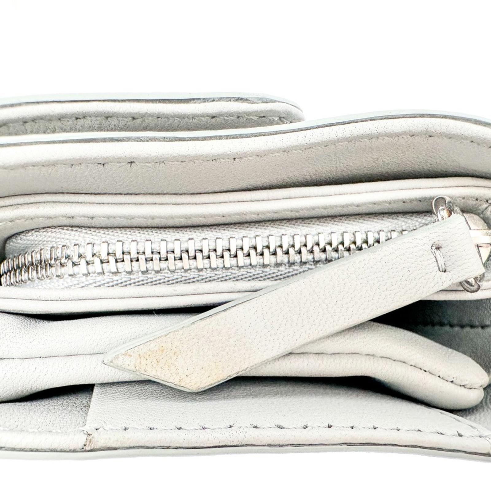 Giorgio Armani Leather Convertible Wallet with Strap Crossbody L - photo 4