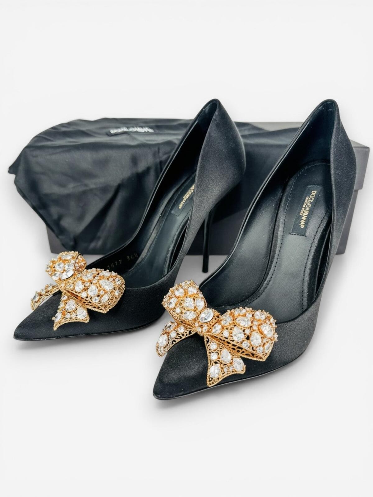 Dolce & Gabbana Crystal Bow Satin Pumps Black US 6.5 - photo 2