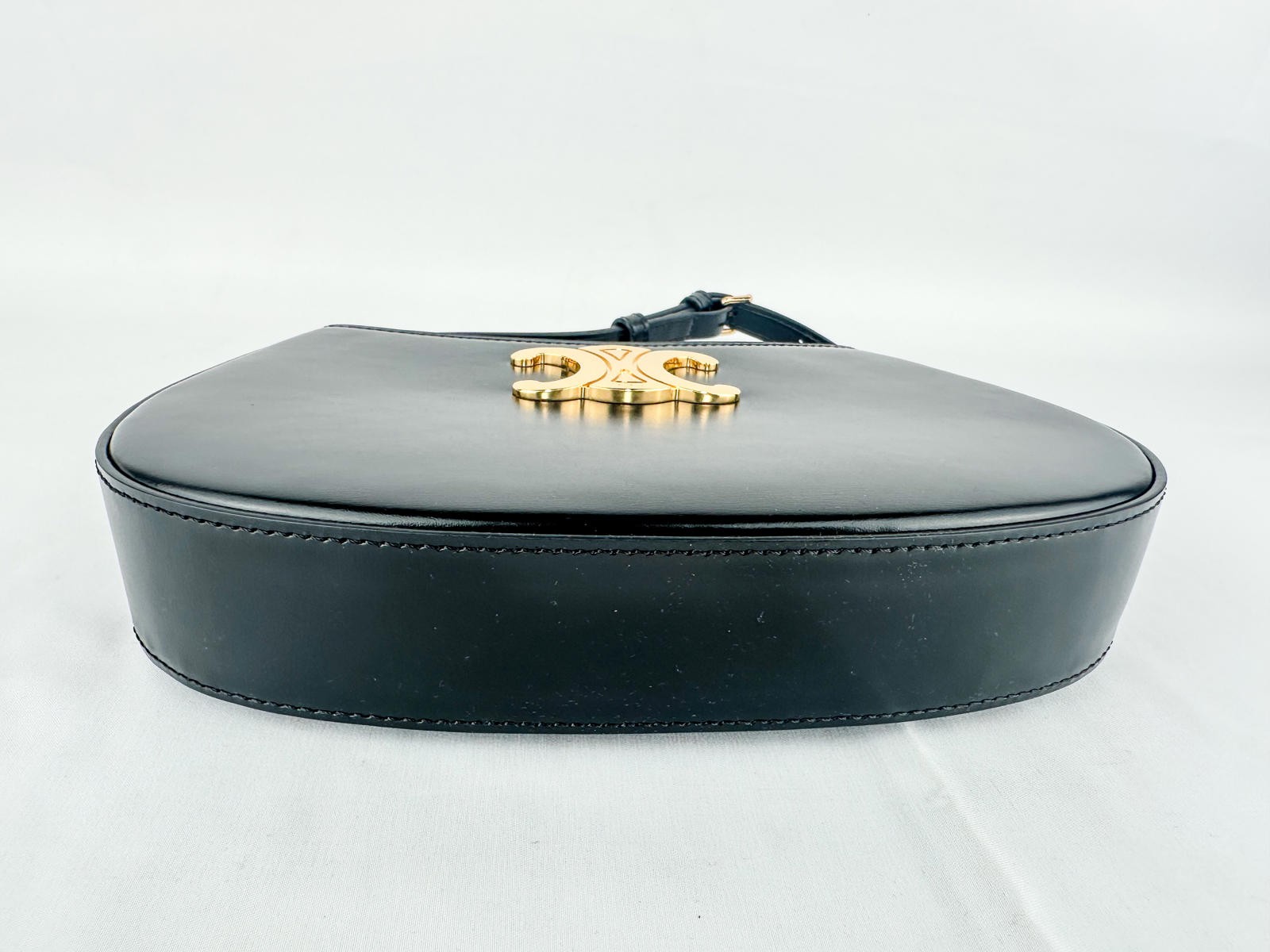 CELINE Medium Tilly Shoulder Bag Black Shiny Calfskin Triomphe - photo 4
