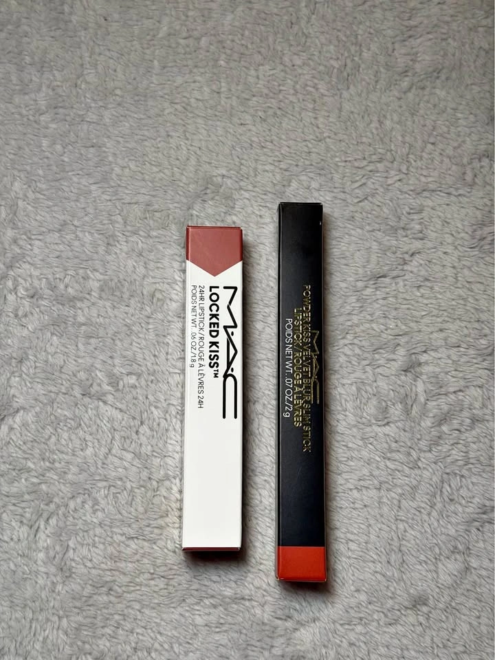 MAC Lipsticks: Extra Chili & Powder Kiss Slim Stick