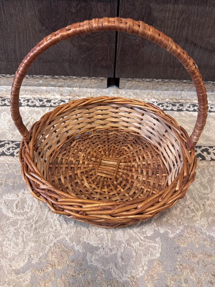 Vintage Woven Wicker Basket with Handle – Rustic Farmhouse Decor - photo 2