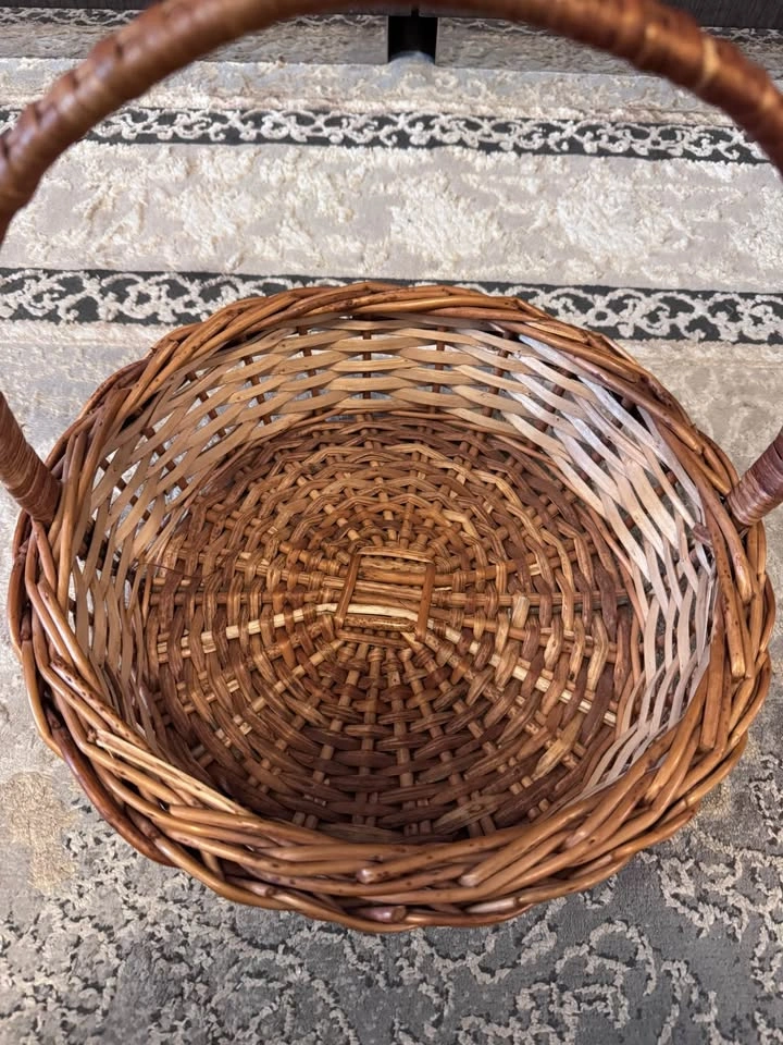 Vintage Woven Wicker Basket with Handle – Rustic Farmhouse Decor - photo 4