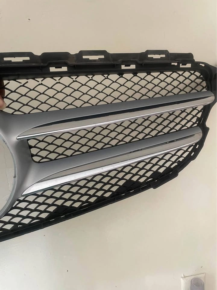 Front Grill For W205 C300/C43 - photo 3
