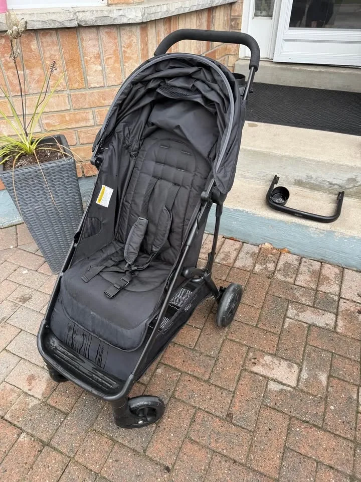 Like New Graco Nimblelite Stroller - photo 3
