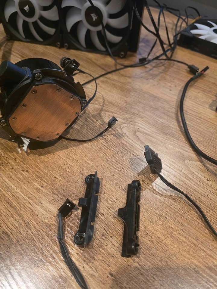 Corsair and Cooler Master AIO Package - photo 4