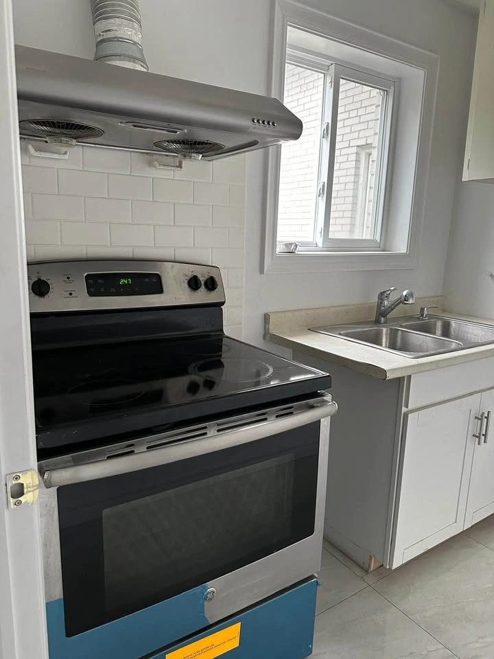 Room for Rent in Thornhill - Single Occupancy - photo 5
