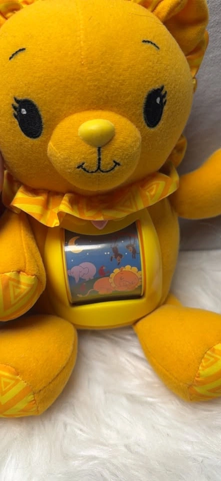 Cute lion plush toy - photo 4