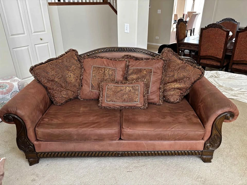 Love seat & 2 chairs