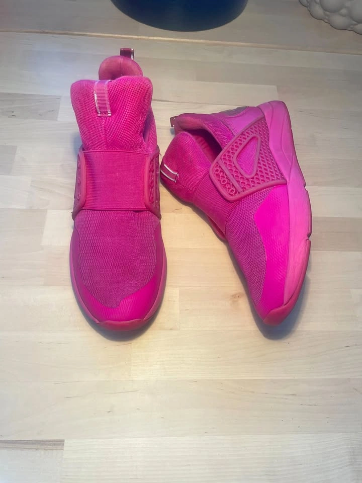Aldo pull-on women's pink sneakers size US 6.5
