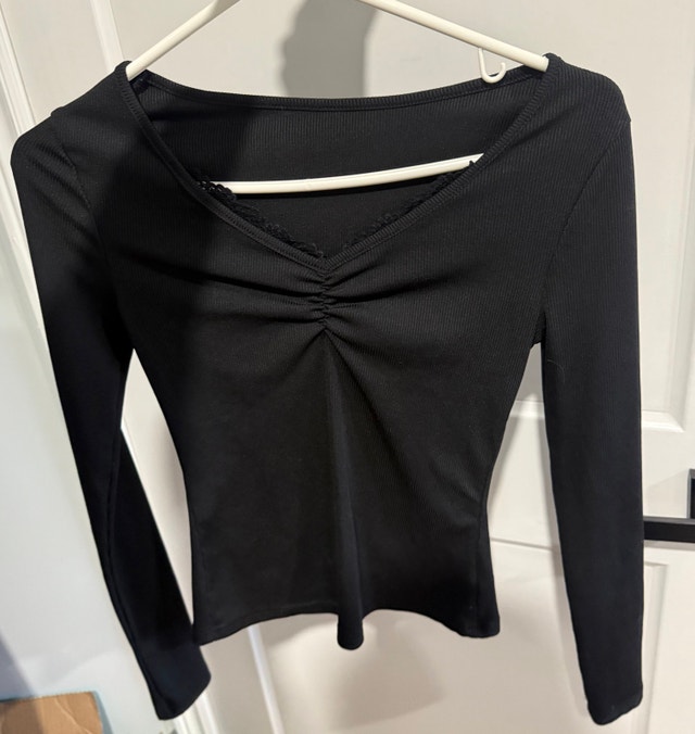Black long sleeve medium shirt - photo 3