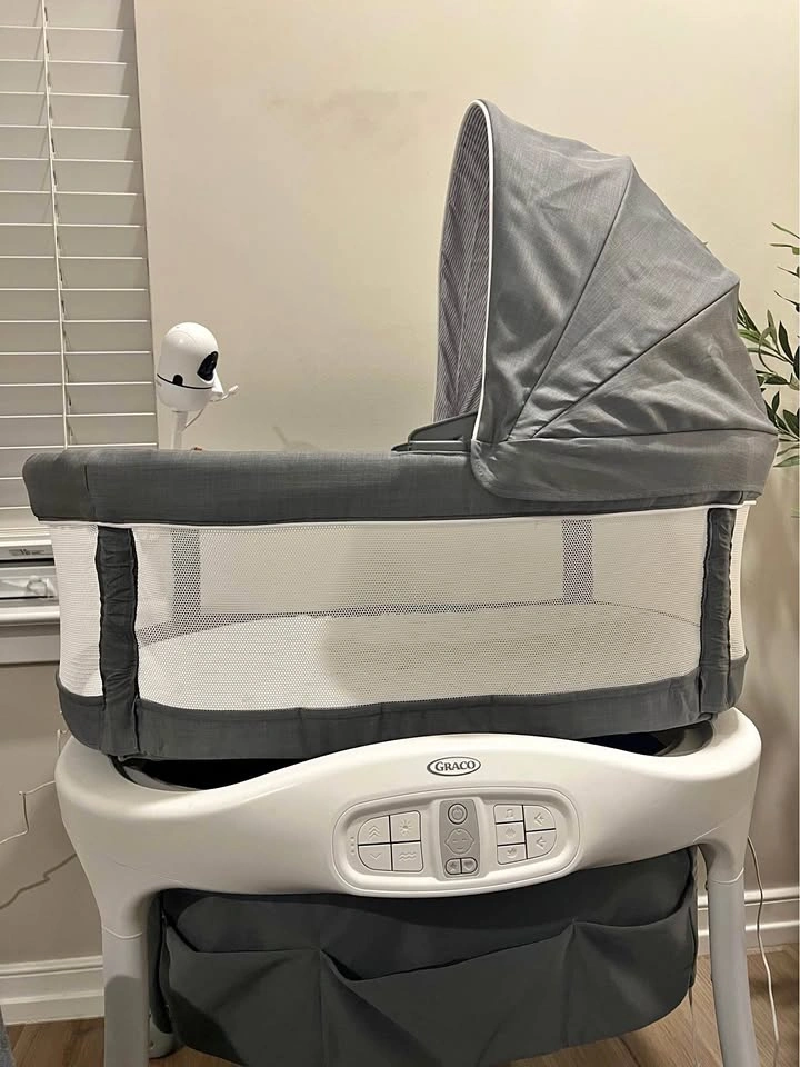 Graco Sense2Snooze Bassinet with Cry Detection