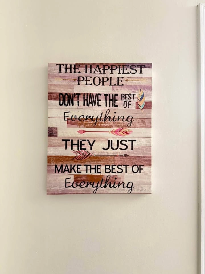 Beautiful like new canvas! Ready to hang. 20” x 15”