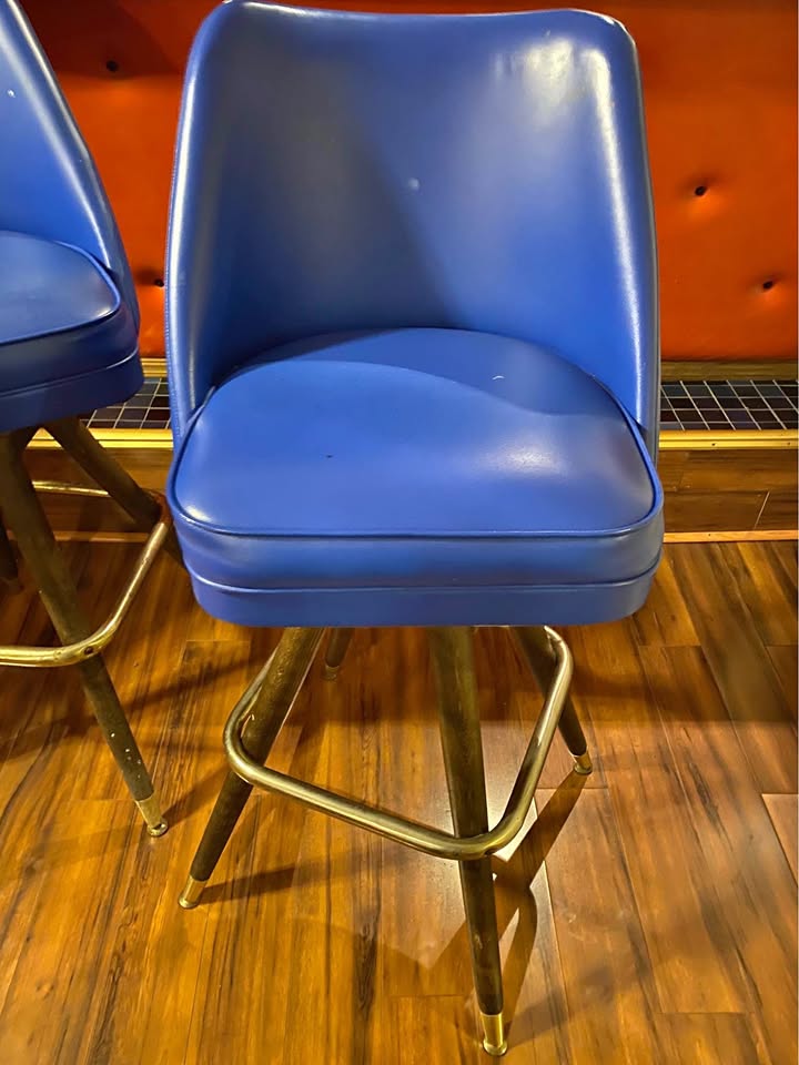 Swivel bar stools-6 chairs