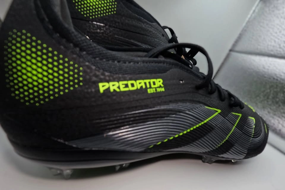 Adidas Predator Pro FG Soccer Cleats Size 9.5 - photo 2