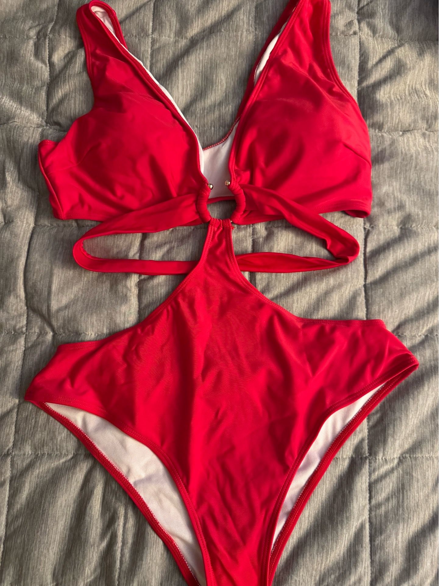 Swimsuit / cover