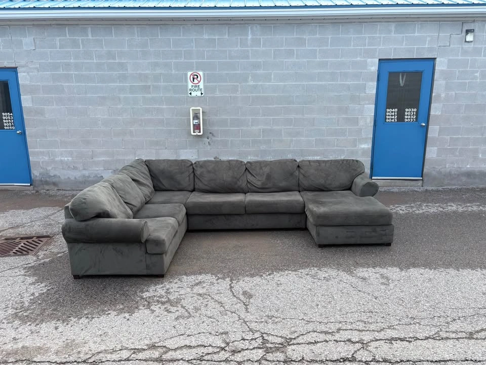 Green Grey U Shaped Sectional Sofa with Chaise - Free Delivery - photo 2