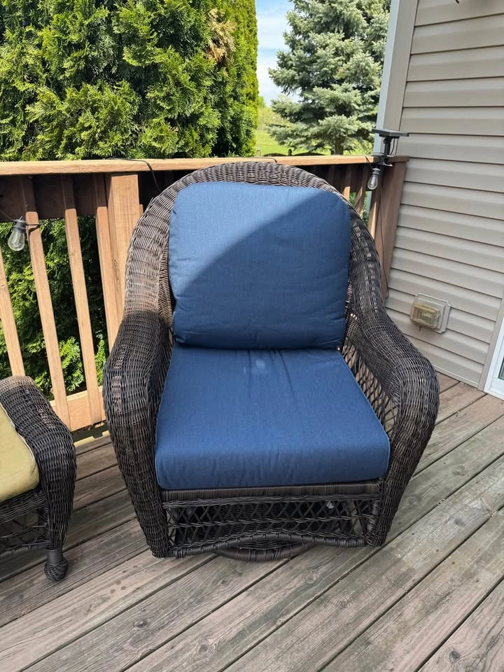 Patio Set - 4 Chairs & Table - photo 5