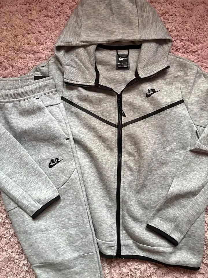 Gray Nike Tech Youth Size M