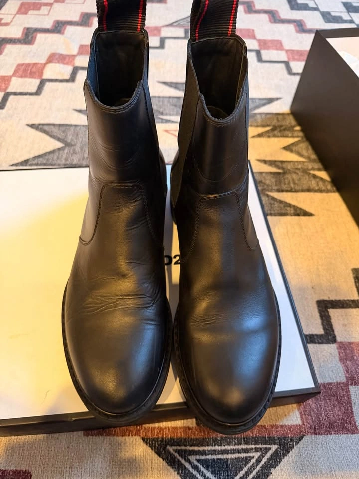 DSQUARED2 Black Leather Chelsea Boots (Size 10) -Like New - photo 4
