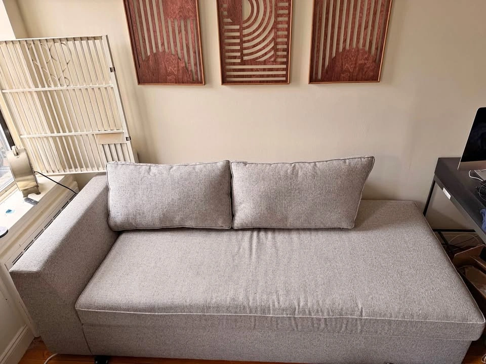 West Elm Chaise Sofa / Daybed (Great Condition)