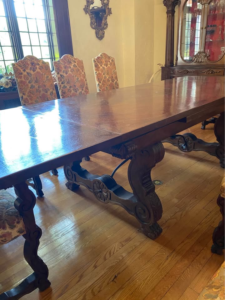 Dining room table with 10 upholstered chairs - photo 3