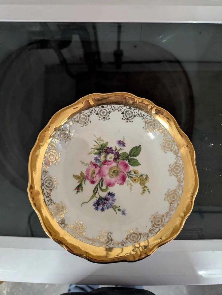 Rare Hand-Painted Serving Dish w/ 22k Gold - Gloria Porcelain - photo 4