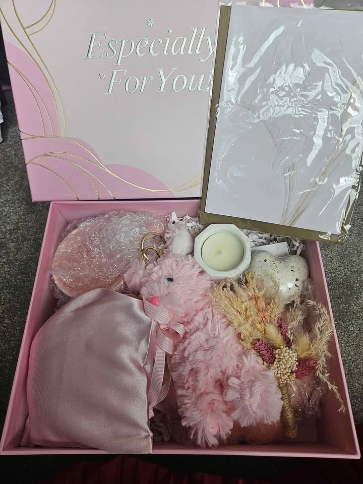 Mother's day Gift Hamper - photo 4